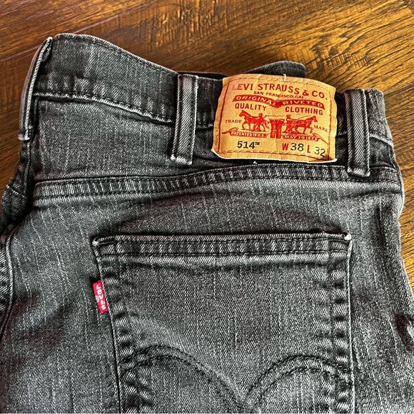 Levi’s 514 Faded Black Jeans - ACTUAL measurements 36x31 - Picture 5 of 8